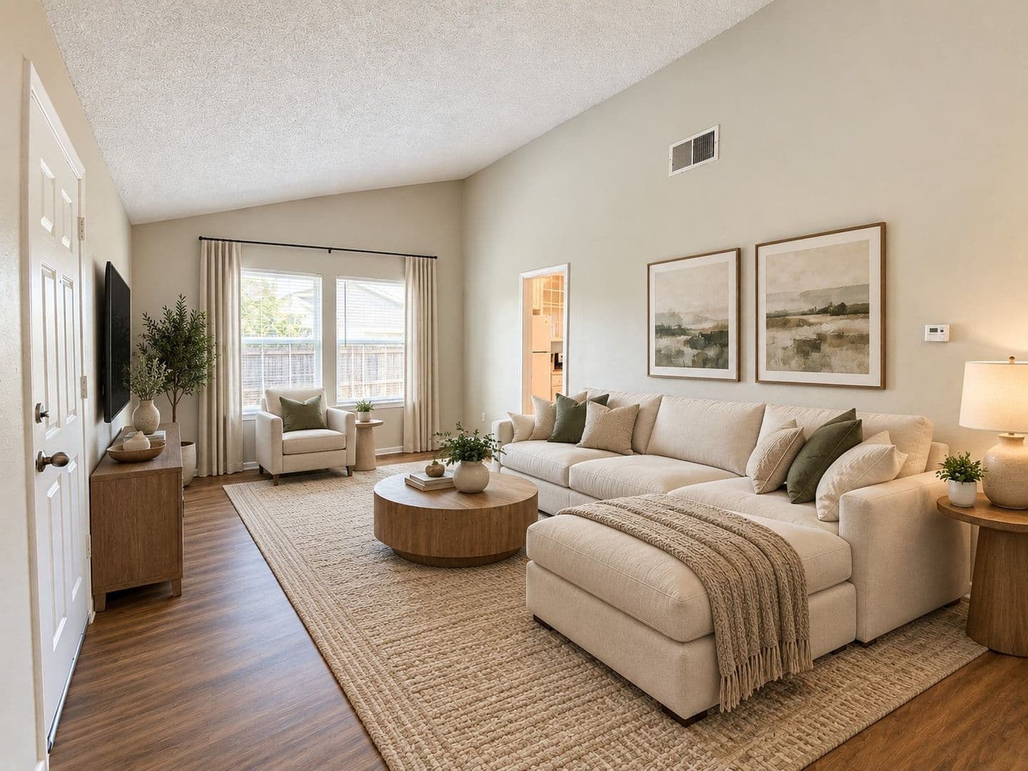 Euless House: 701 Victoria Drive