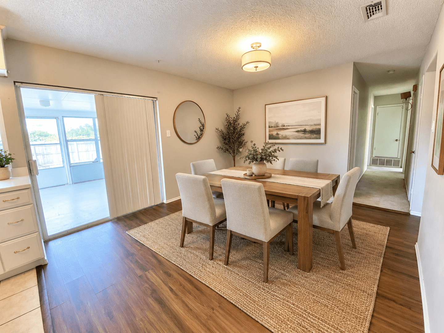 Euless House: 701 Victoria Drive