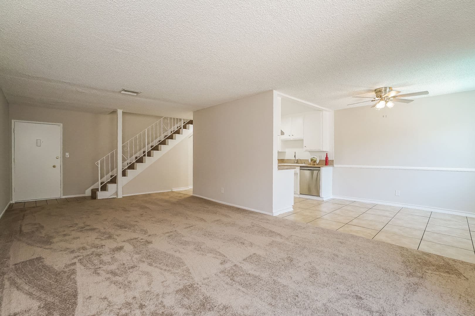 San Gabriel Apartment: 220 E. Live Oak St.