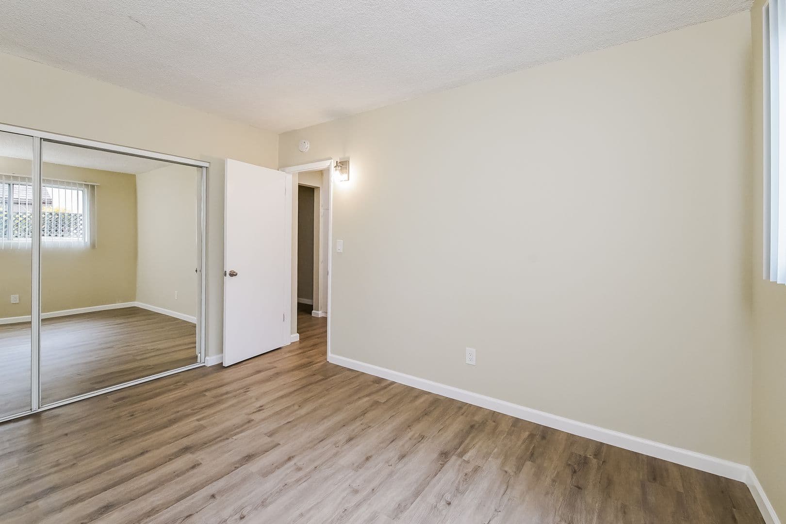 Arcadia Apartment: 1164 W. Duarte Rd