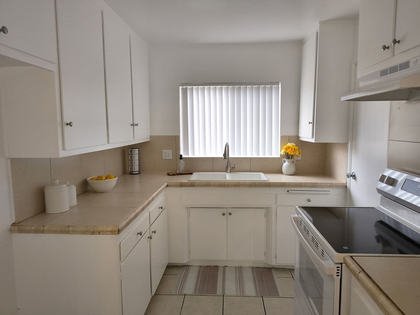 San Gabriel Apartment: 400 E Live Oak St.