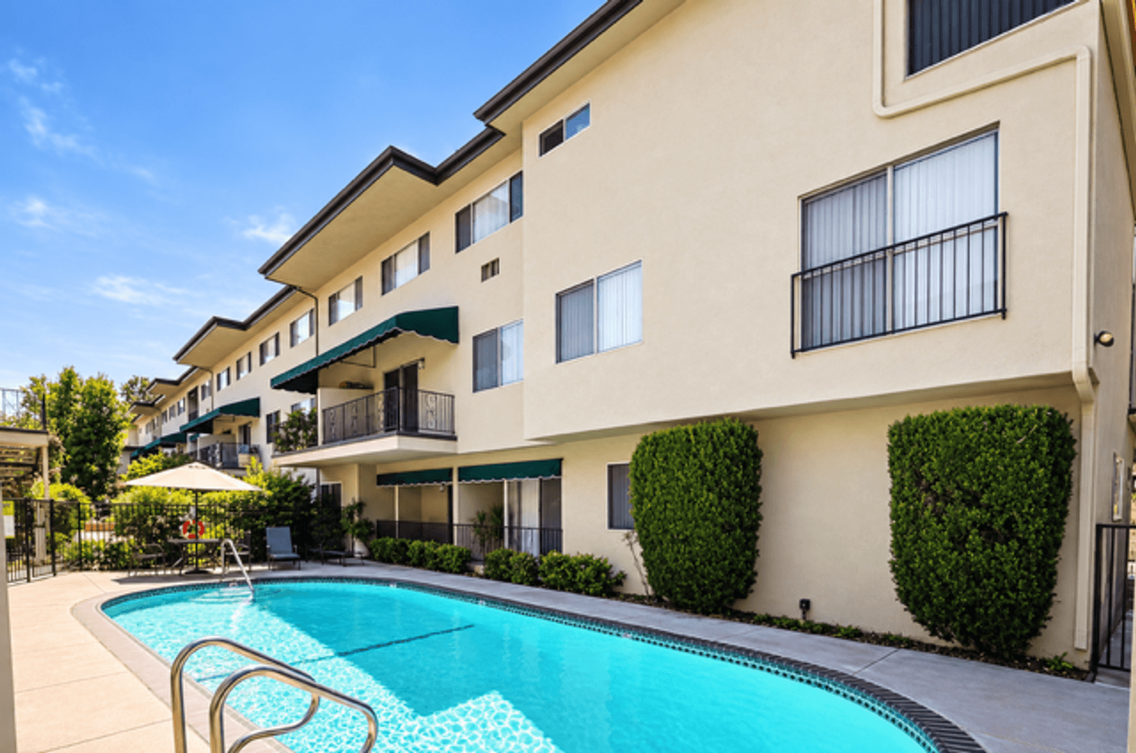 San Gabriel Apartment: 220 E. Live Oak St.