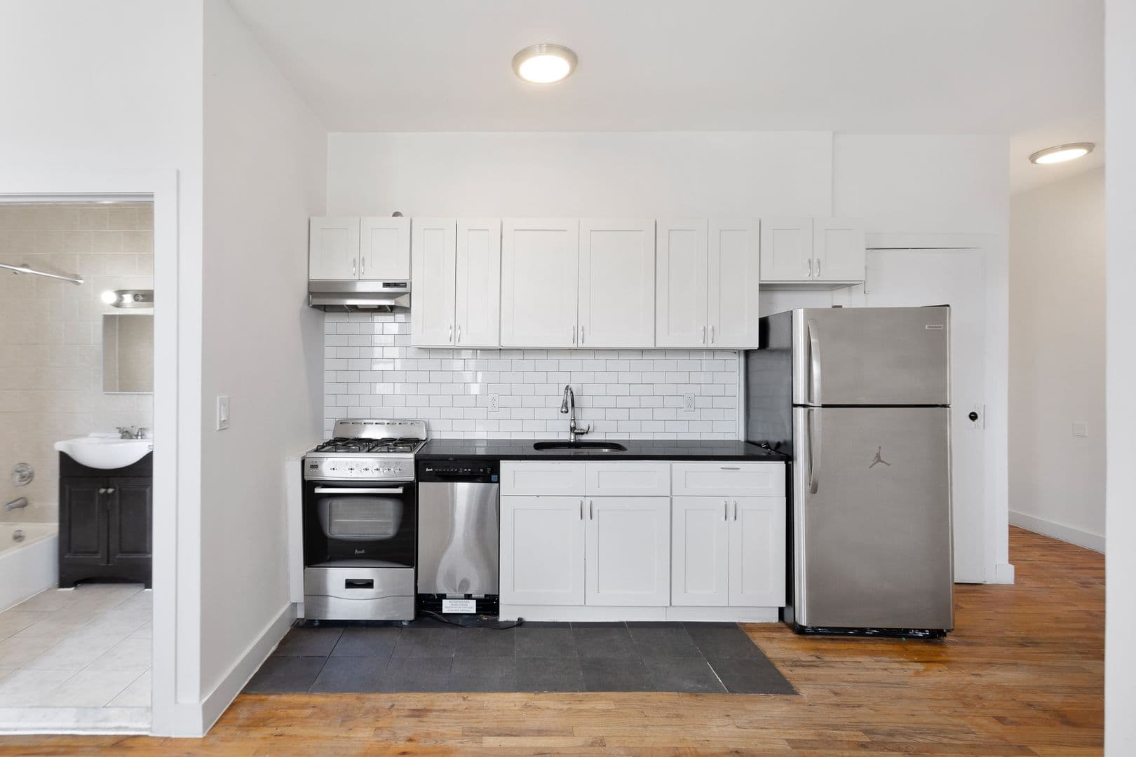 Brooklyn Apartment: 2342 Atlantic Avenue