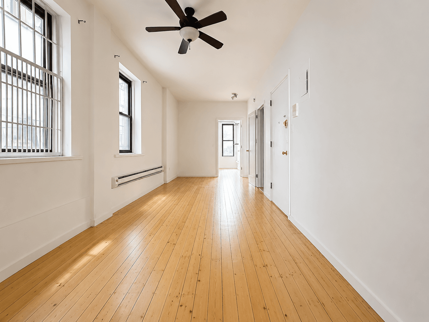 Bronx Apartment: 3217 Pearsall Ave, Bronx, NY 10469