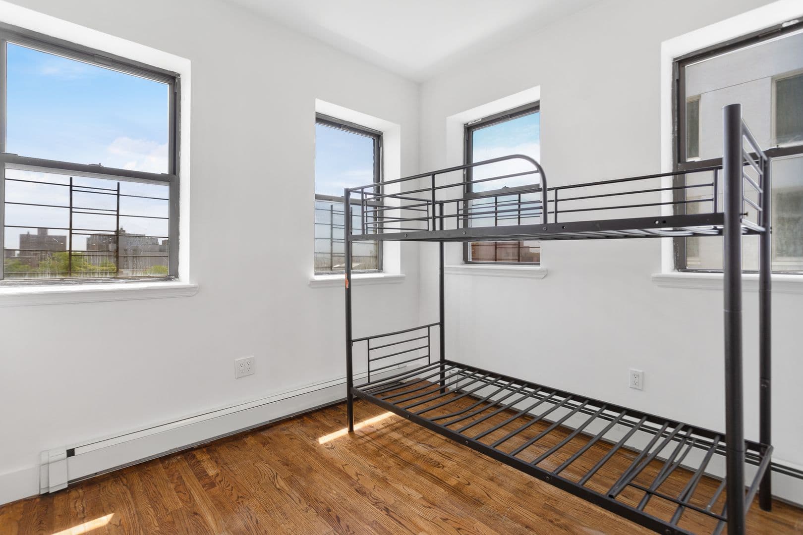 Brooklyn Apartment: 2342 Atlantic Avenue