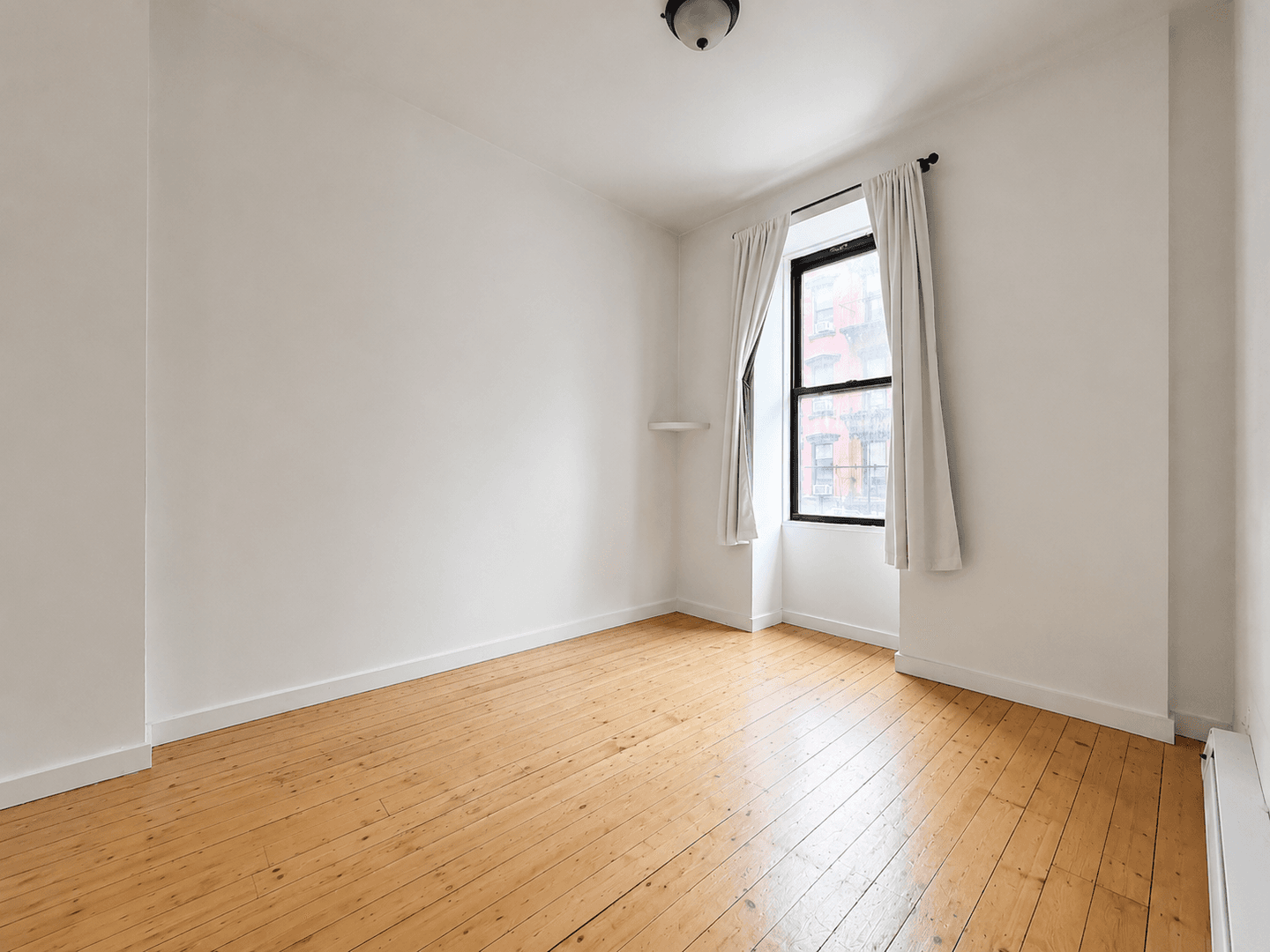 Bronx Apartment: 3217 Pearsall Ave, Bronx, NY 10469