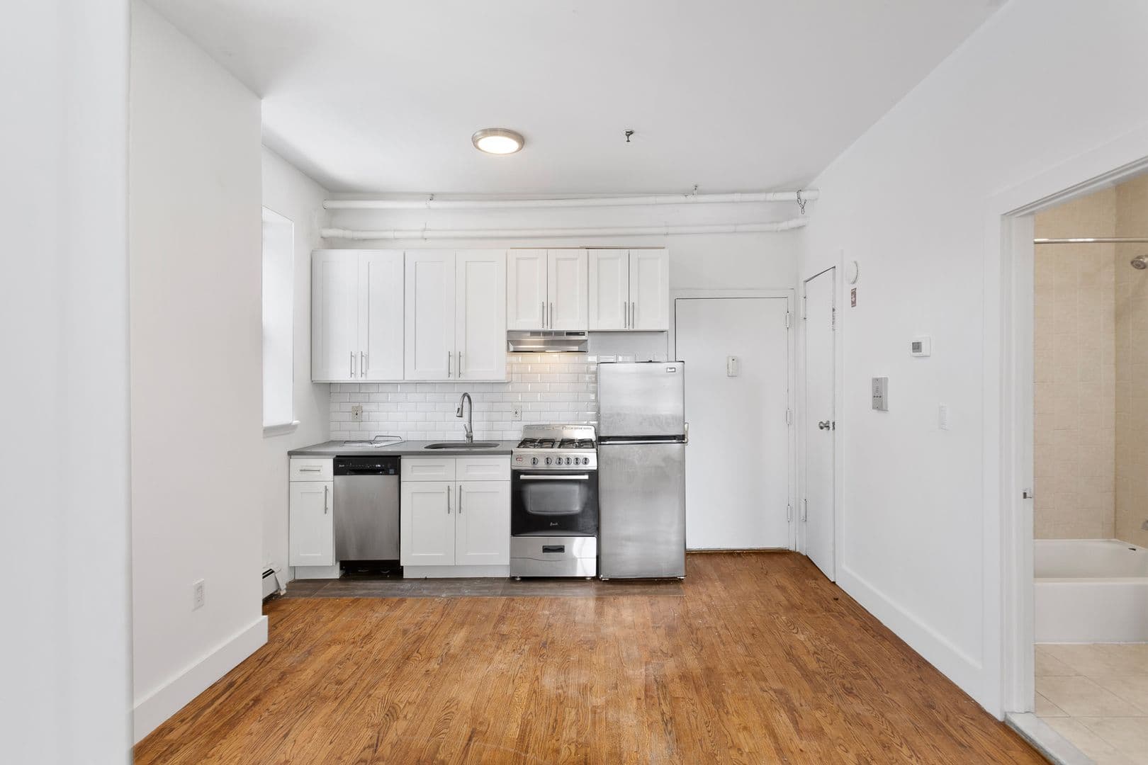 Brooklyn Apartment: 2342 Atlantic Avenue