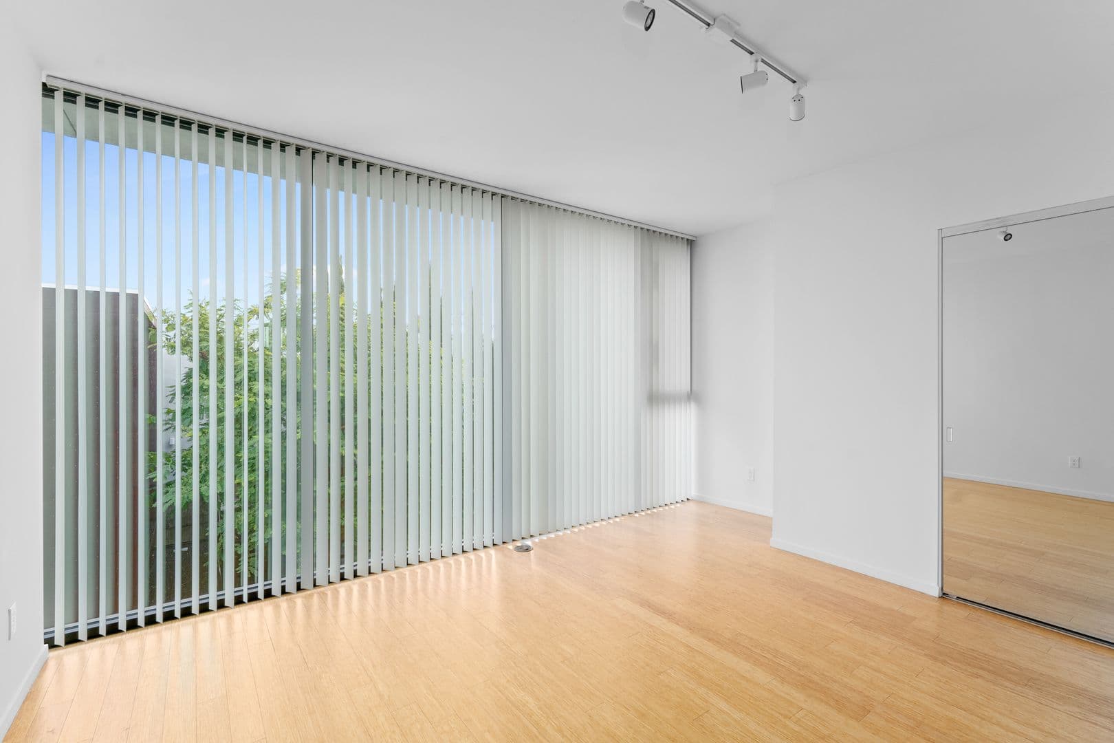 San Diego Apartment: 3000 Upas Street