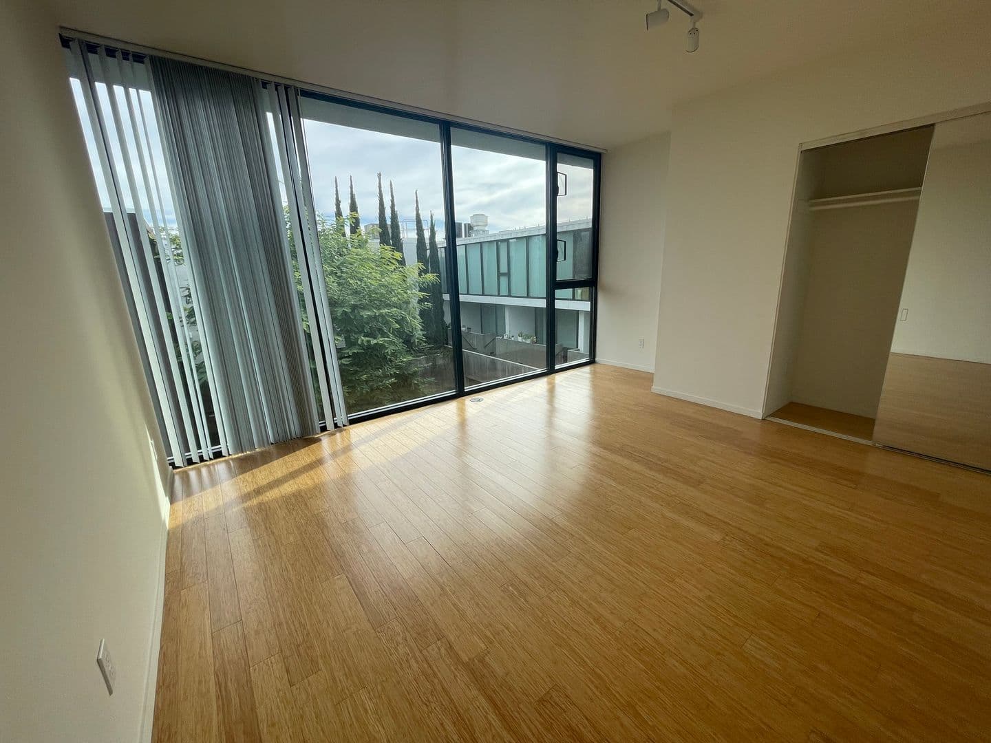 San Diego Apartment: 3000 Upas Street