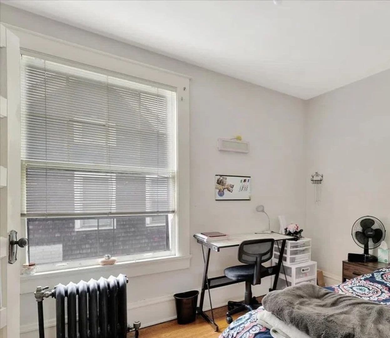 Urbana Apartment: 709 W Nevada St
