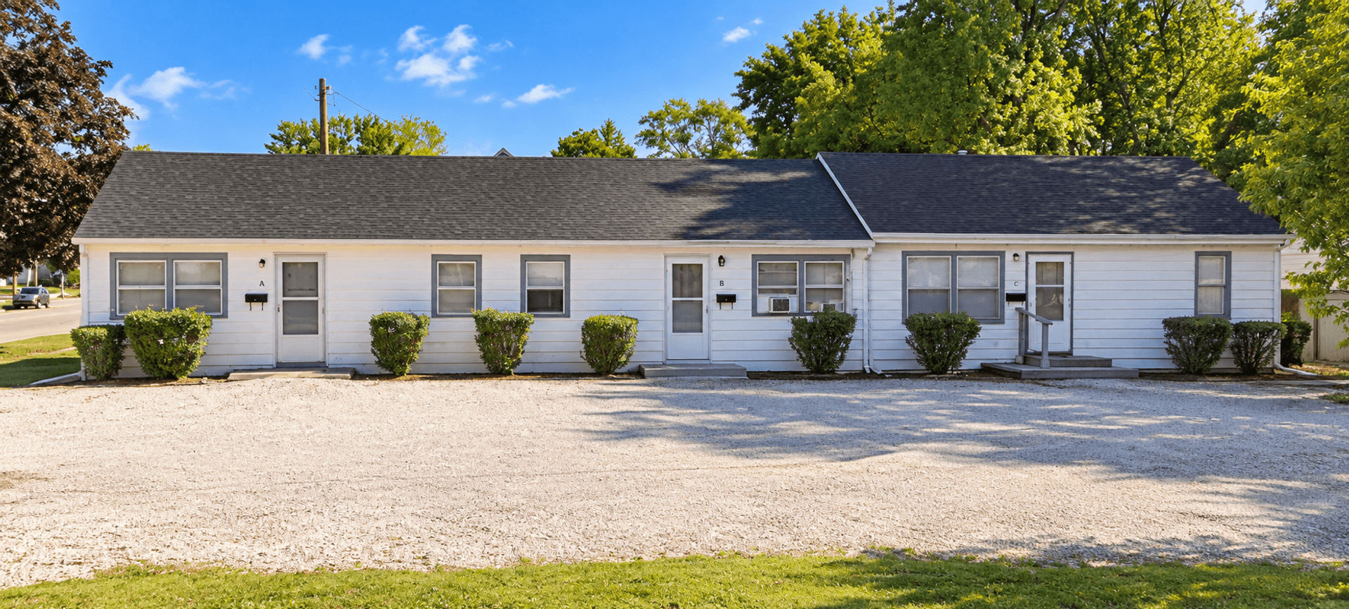 Rantoul Apartment: 415 North Sheldon Street