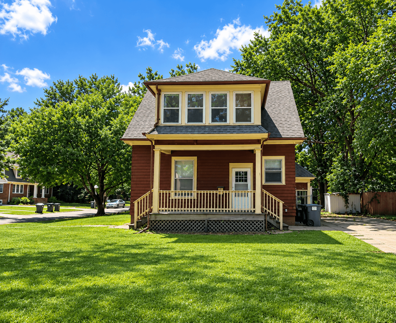 Urbana House: 700 W Oregon Street