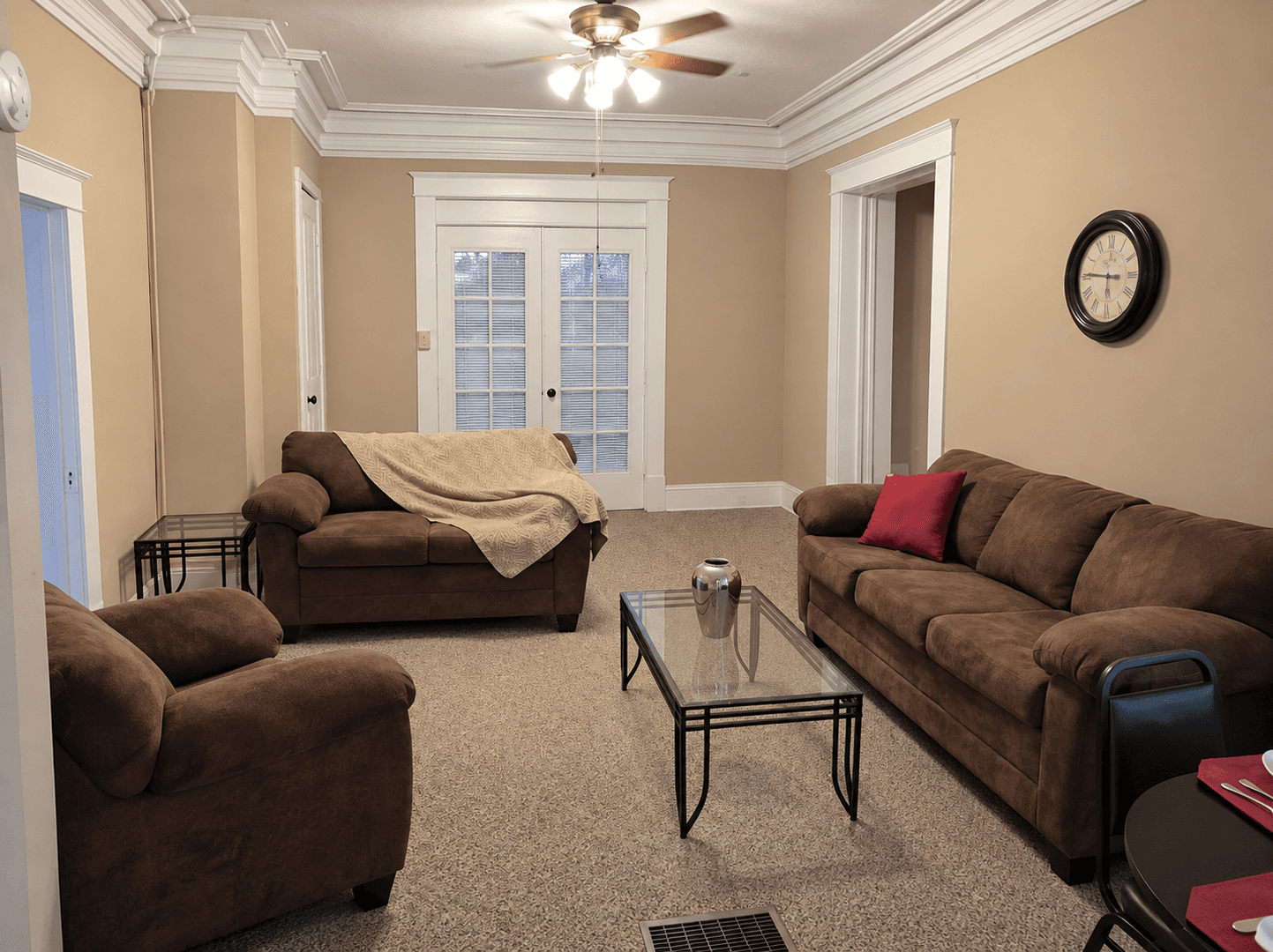 Urbana Apartment: 610 West Elm Street