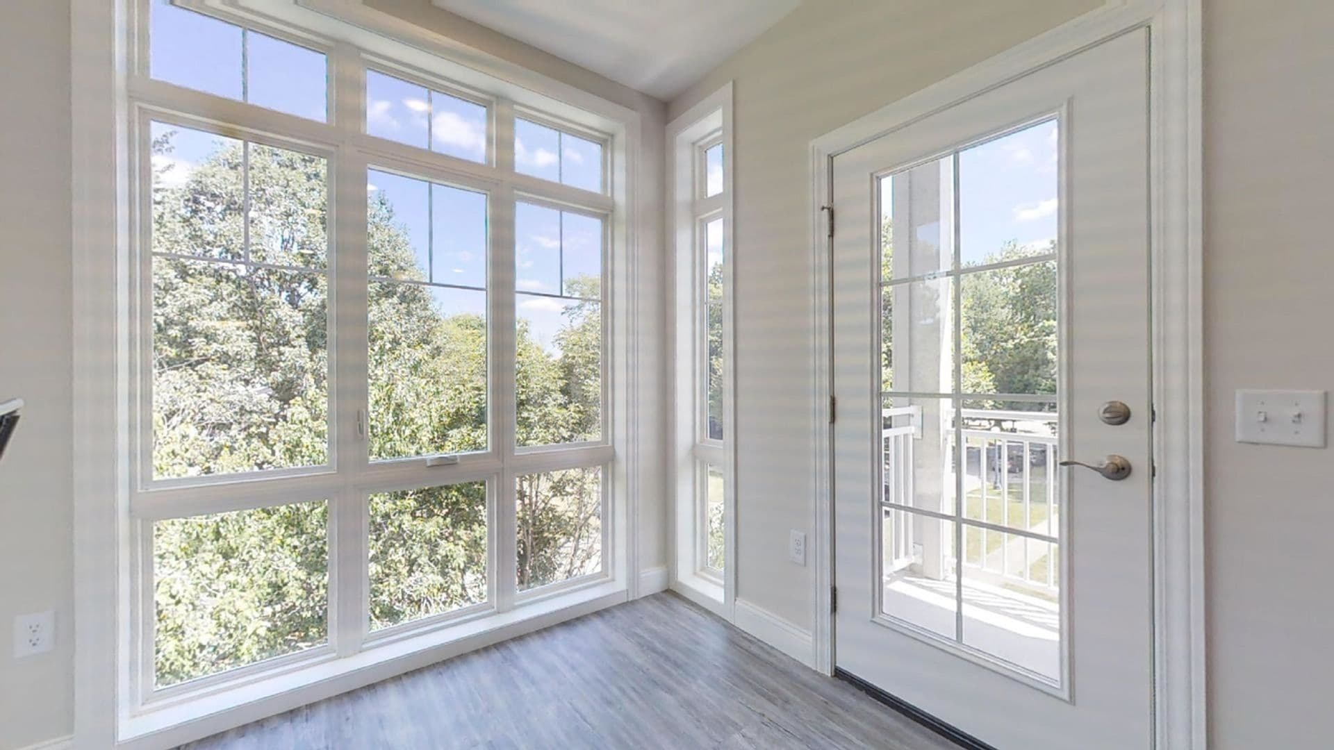 Champaign Apartment: 309 West Washington Street