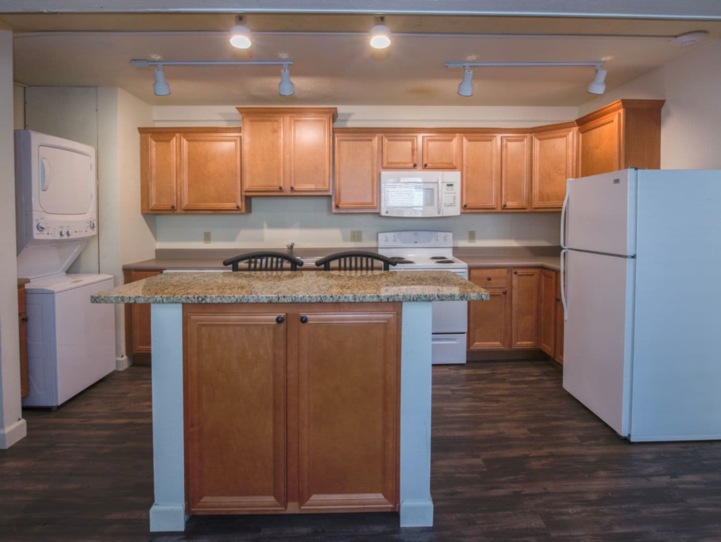 Champaign Apartment: 512 East Stoughton Street