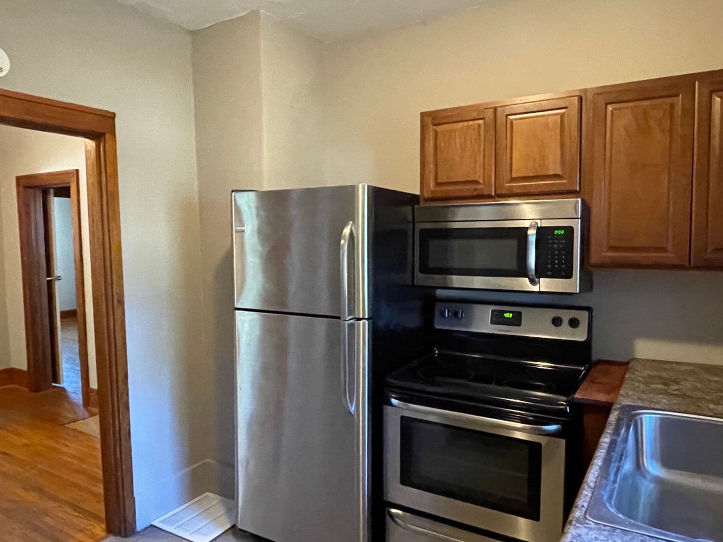 Urbana House: 904 North Busey Avenue