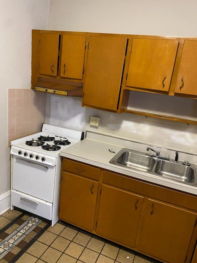 Urbana Apartment: 503 West Green Street