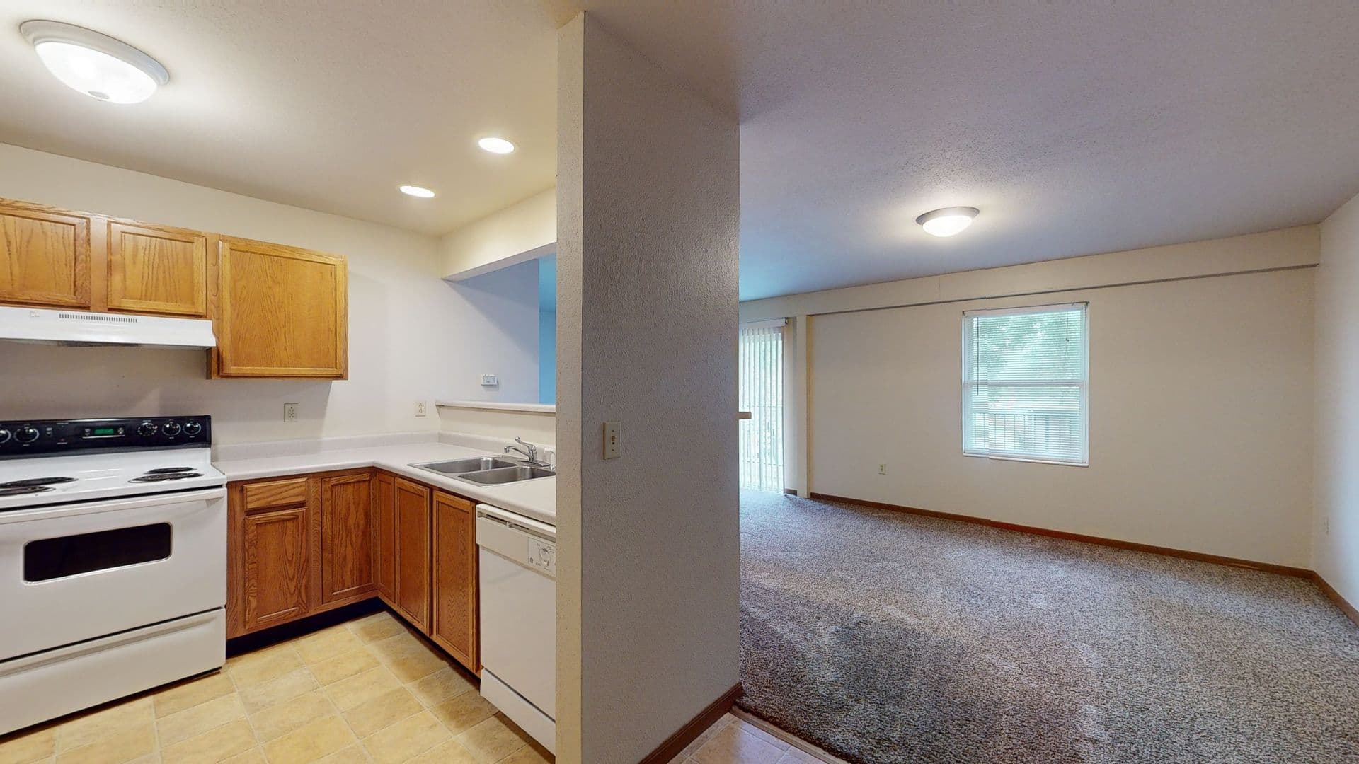 Champaign Apartment: 310 Cedar Street