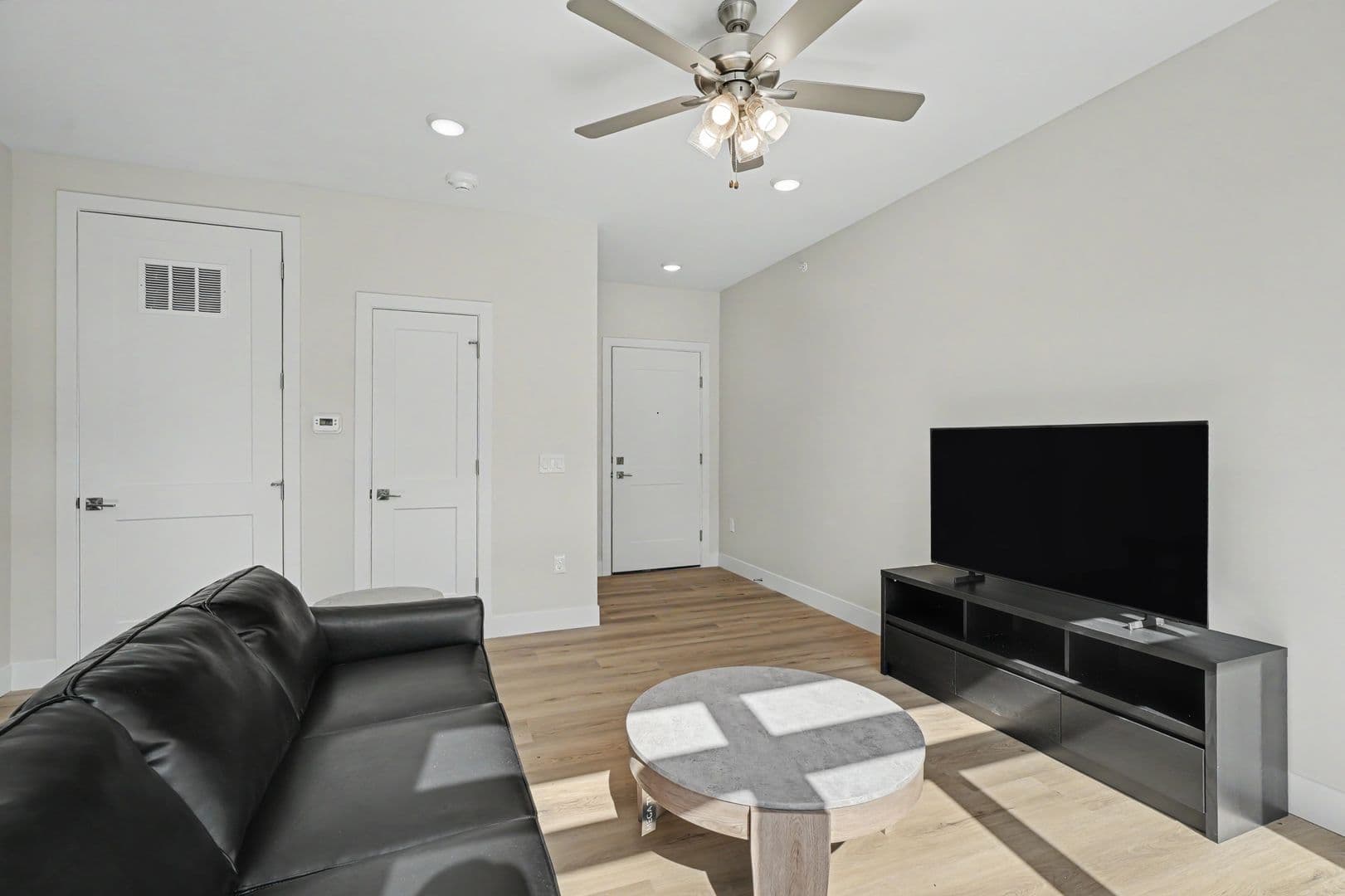 Champaign Apartment: 512 W Clark St