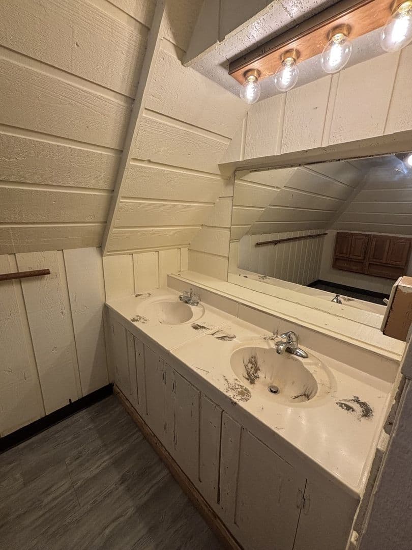 Urbana Apartment: 702 West Green Street