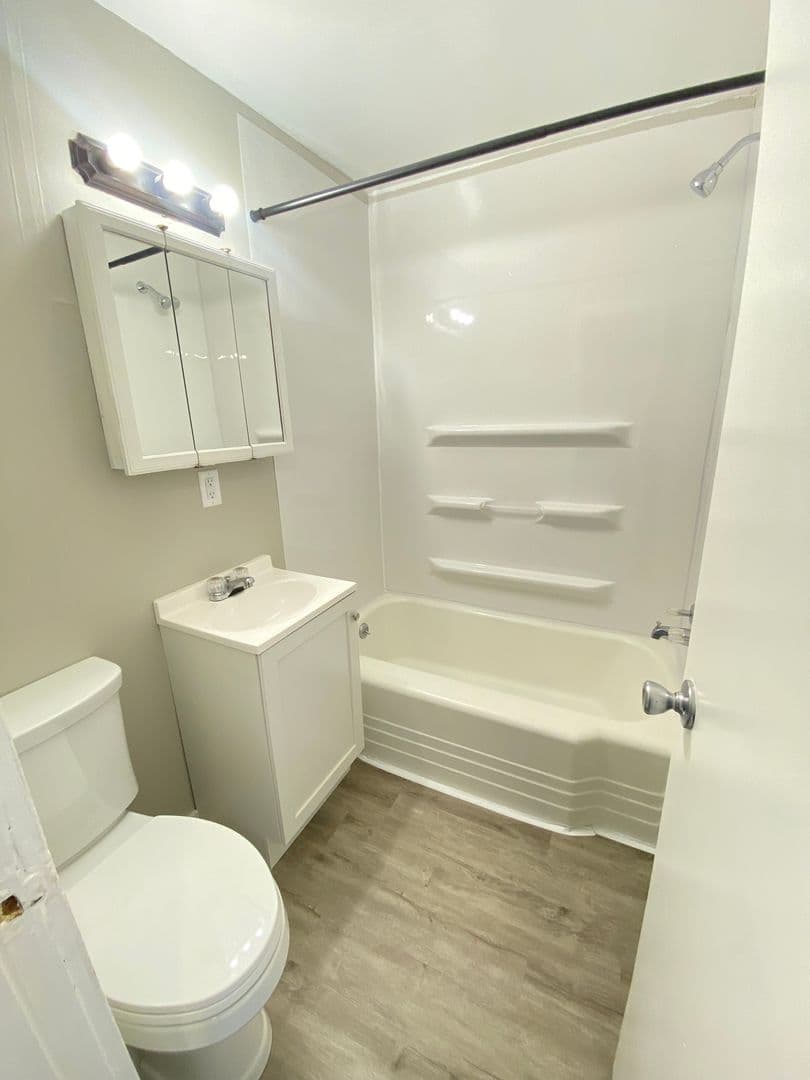 Rantoul Apartment: 415 North Sheldon Street