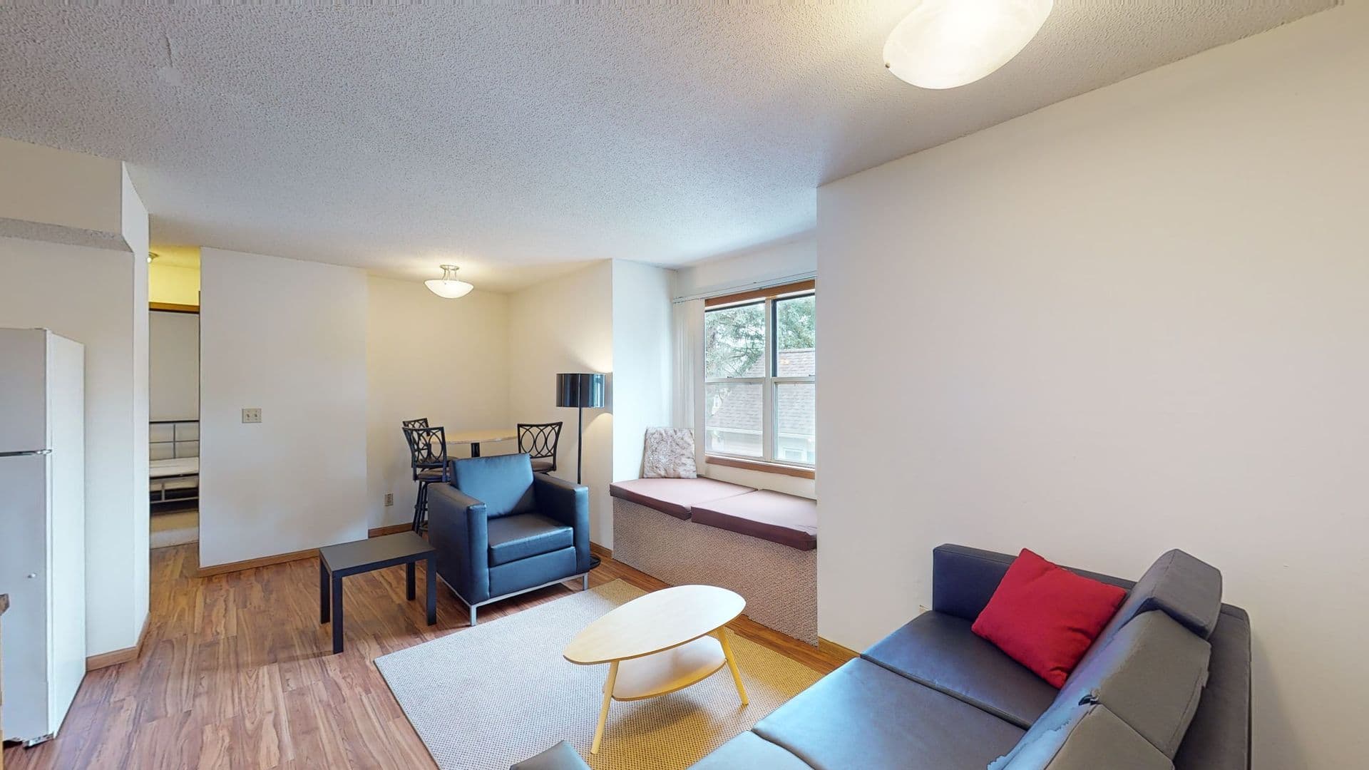 Urbana Apartment: 1003 W Stoughton Street