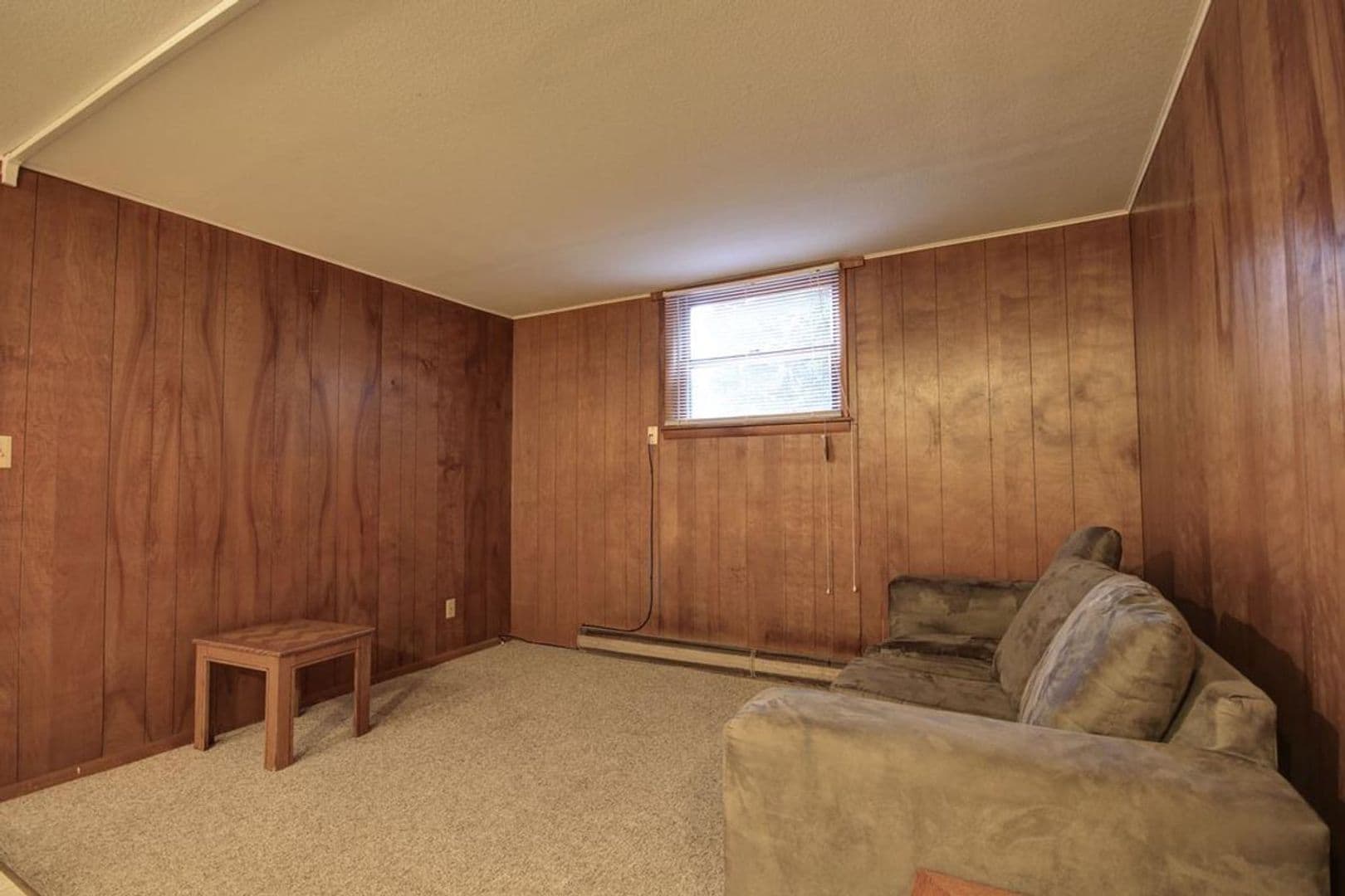 Urbana Apartment: 106 North Gregory Street