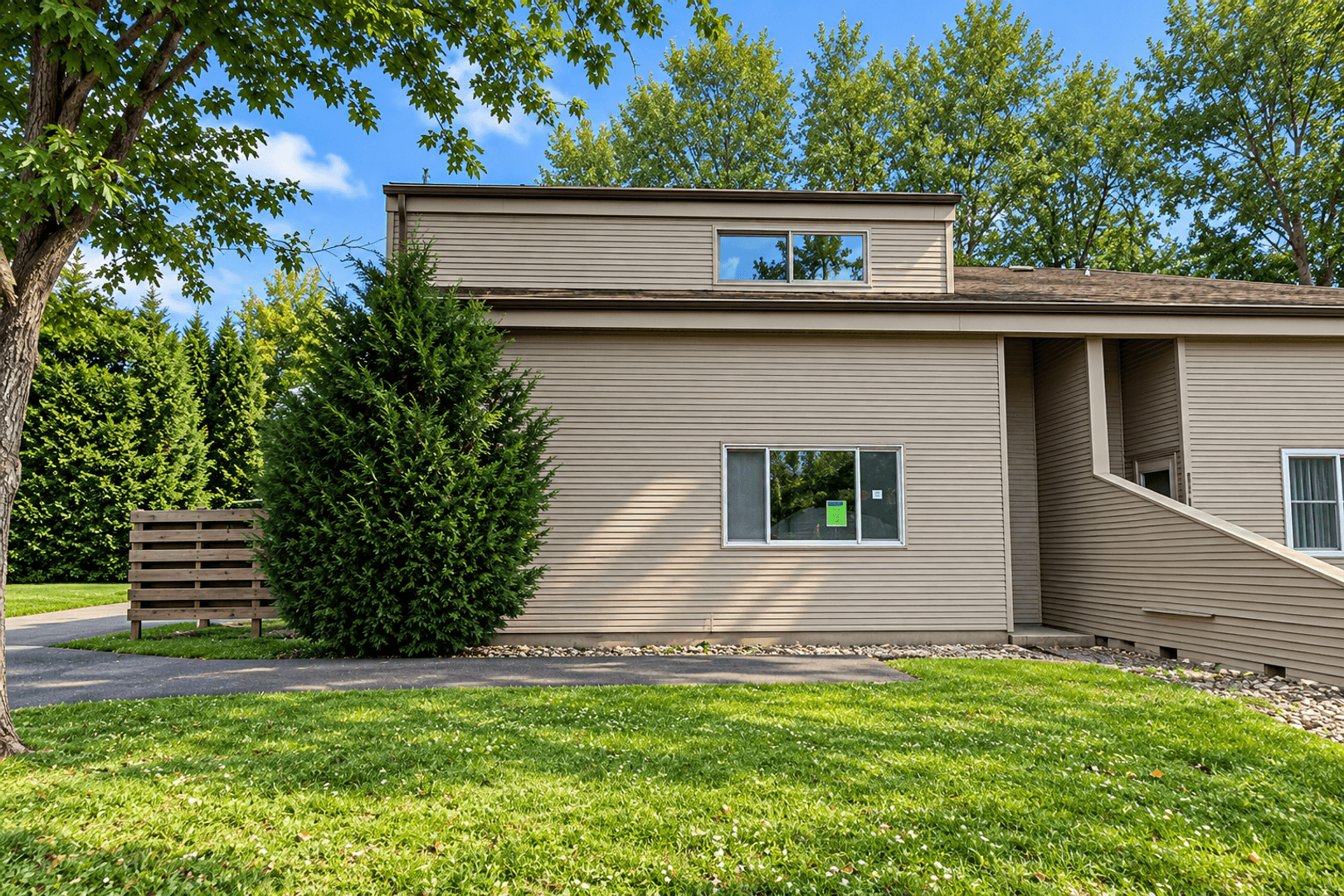 Savoy House: 902 Hartwell Drive #A