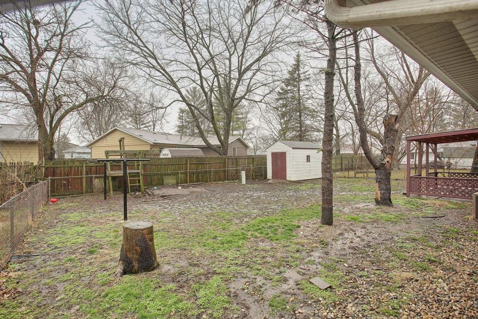 Urbana House: 905 Lanore Drive