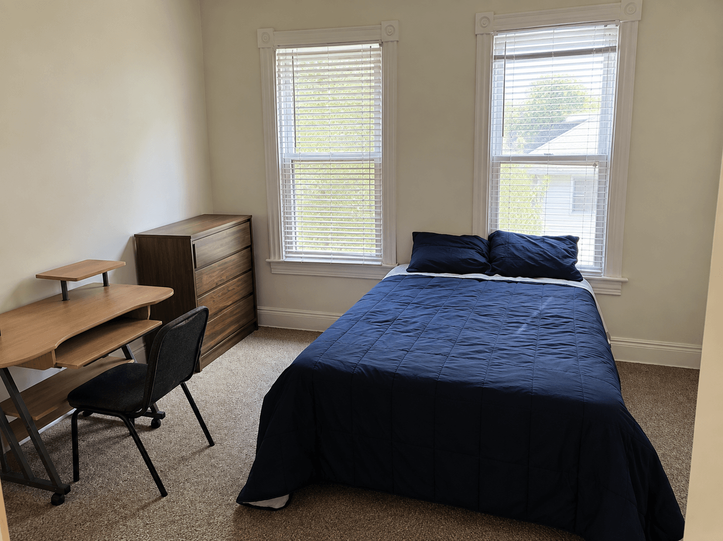 Urbana Apartment: 610 West Elm Street