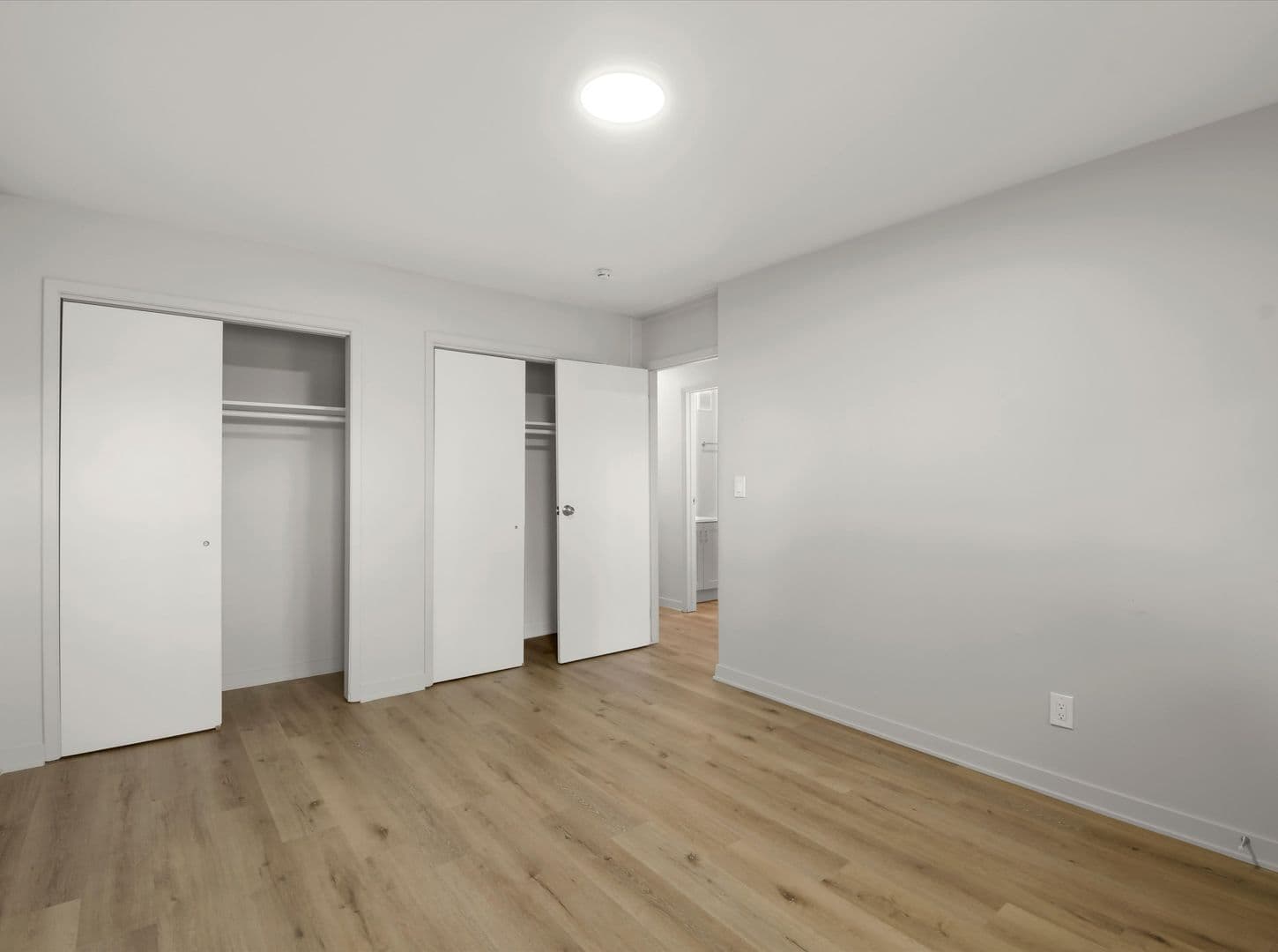 Charleston Apartment: 2216 9th Street