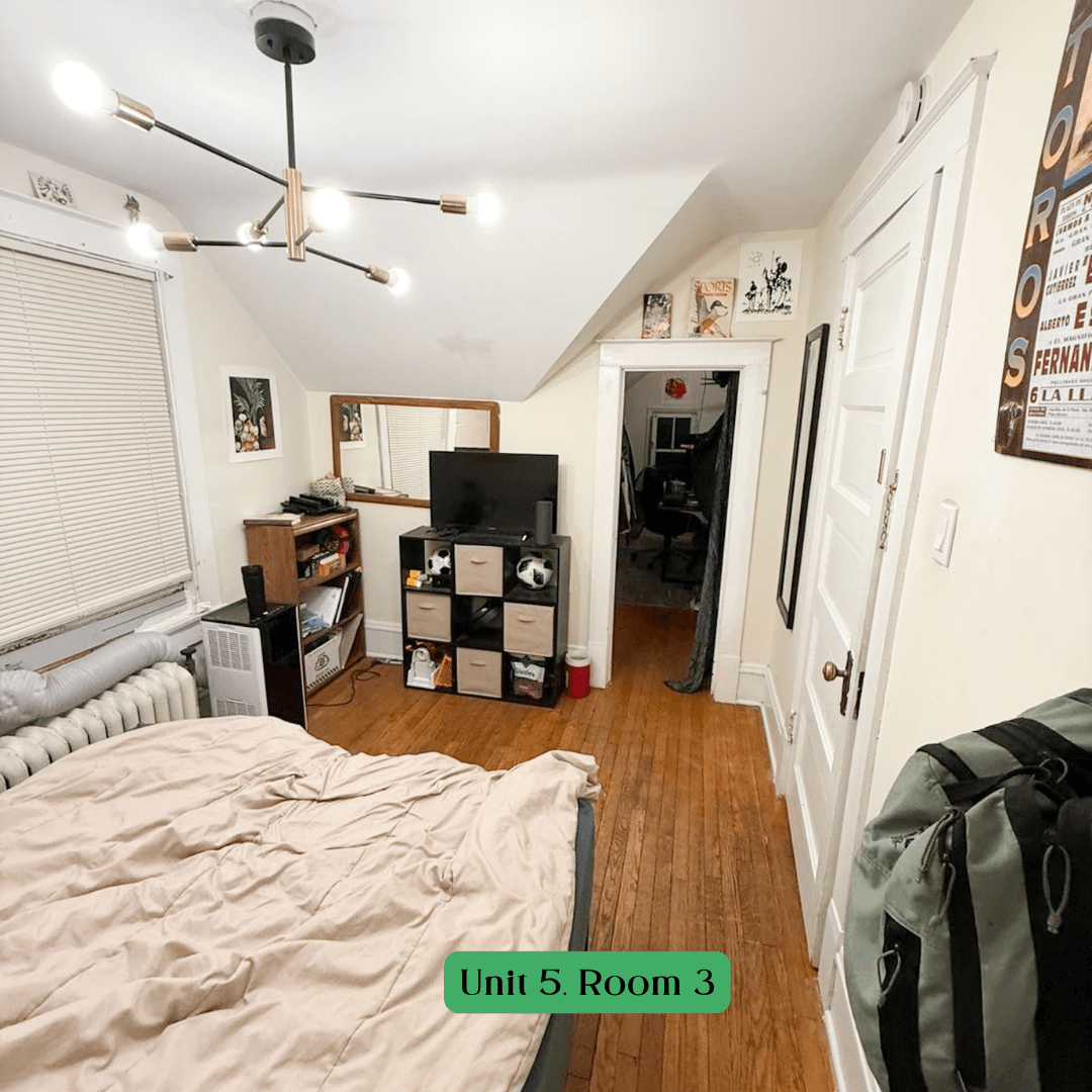 Urbana Apartment: 709 W Nevada St