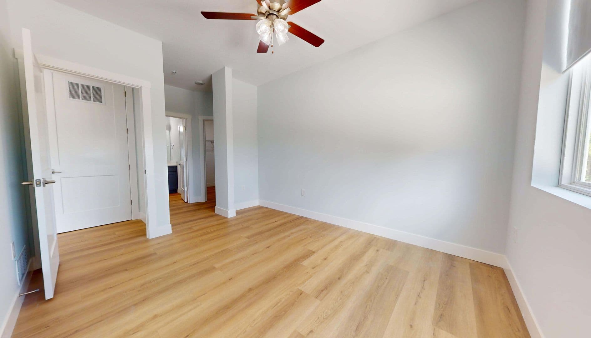 Champaign Apartment: 2414 N Neil St