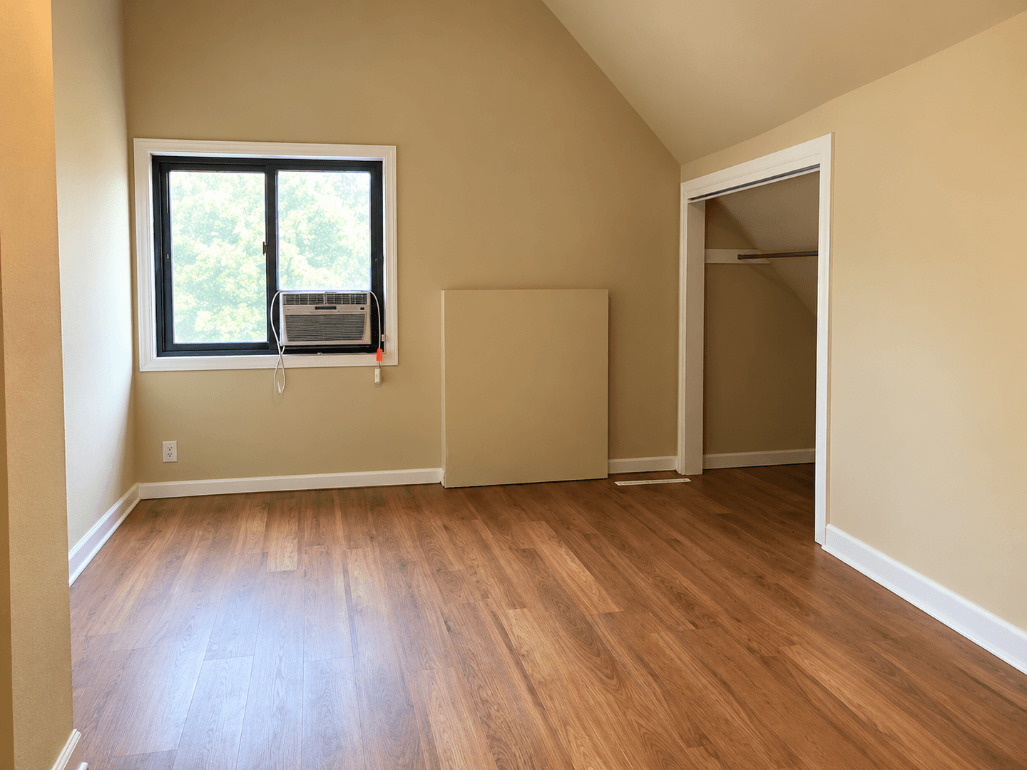 Urbana House: 803 West Oregon Street-one