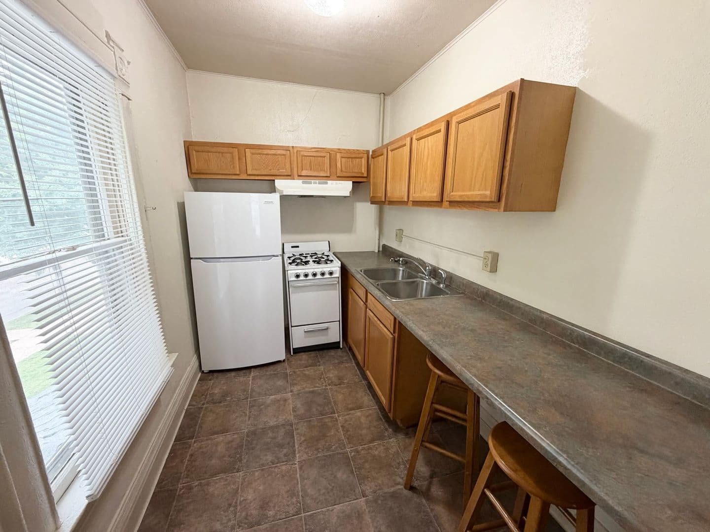 Urbana Apartment: 610 West Elm Street