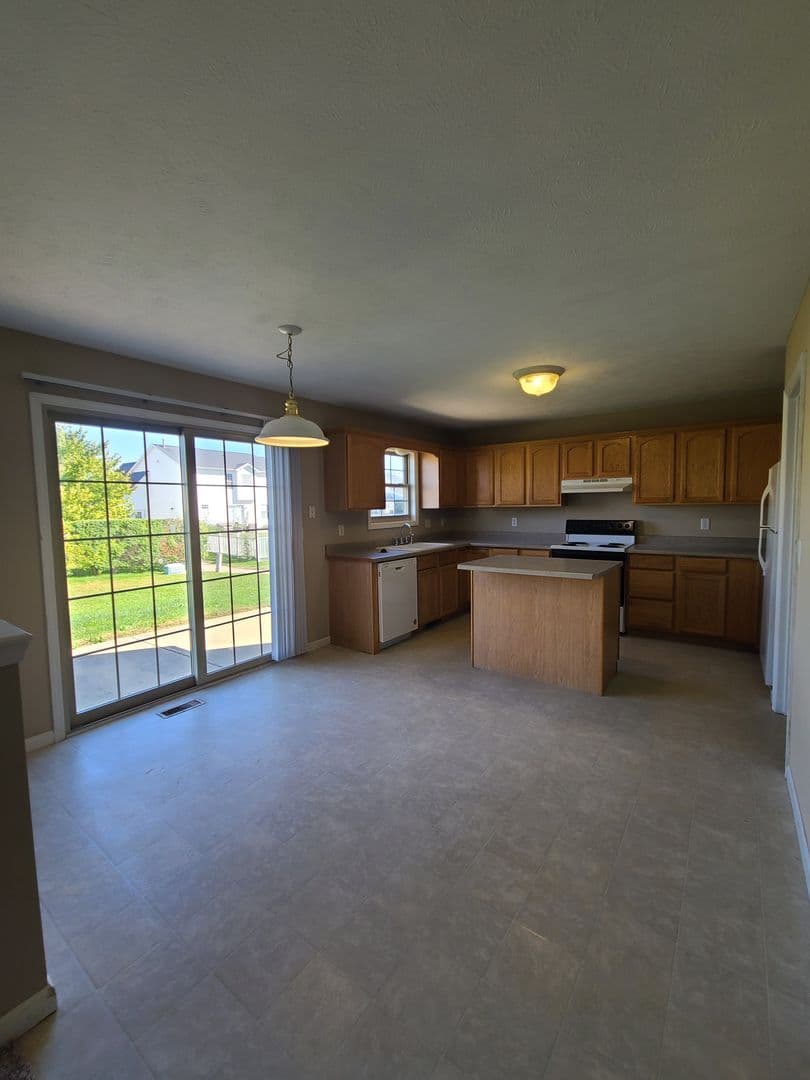 Champaign House: 914 Switchgrass Lane
