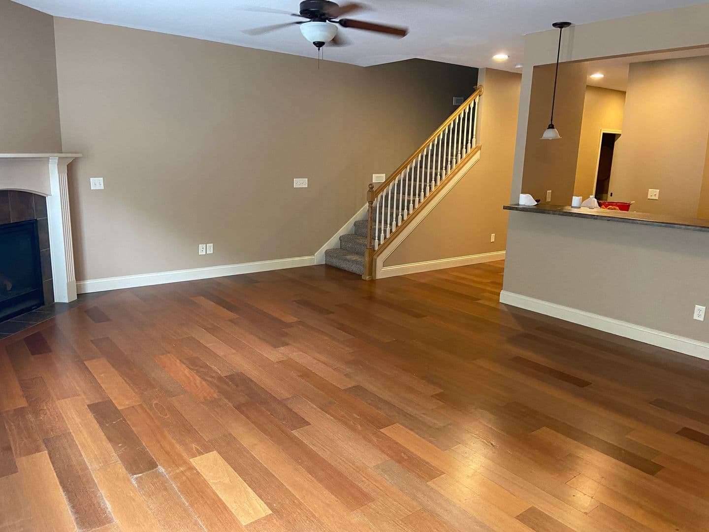 Mahomet Apartment: 1604 South Division Street