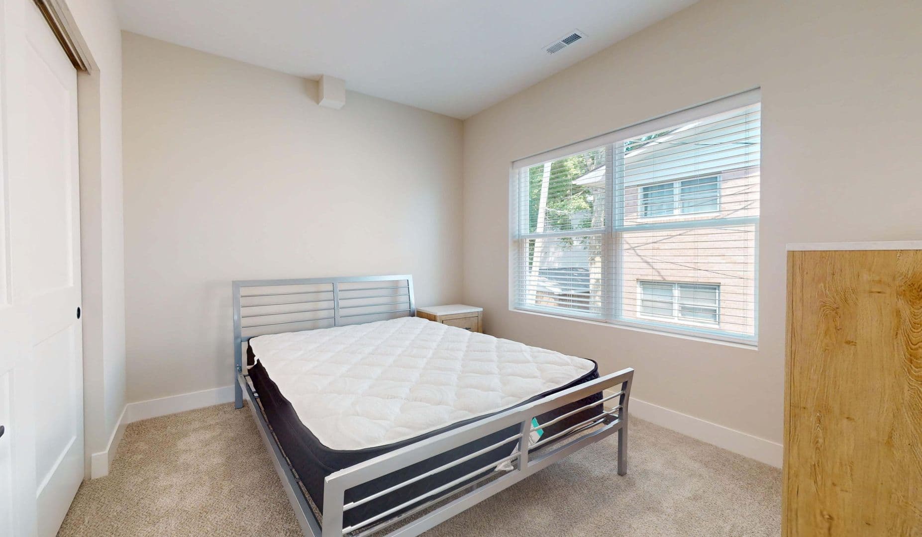 Champaign Apartment: 305 West Washington Street