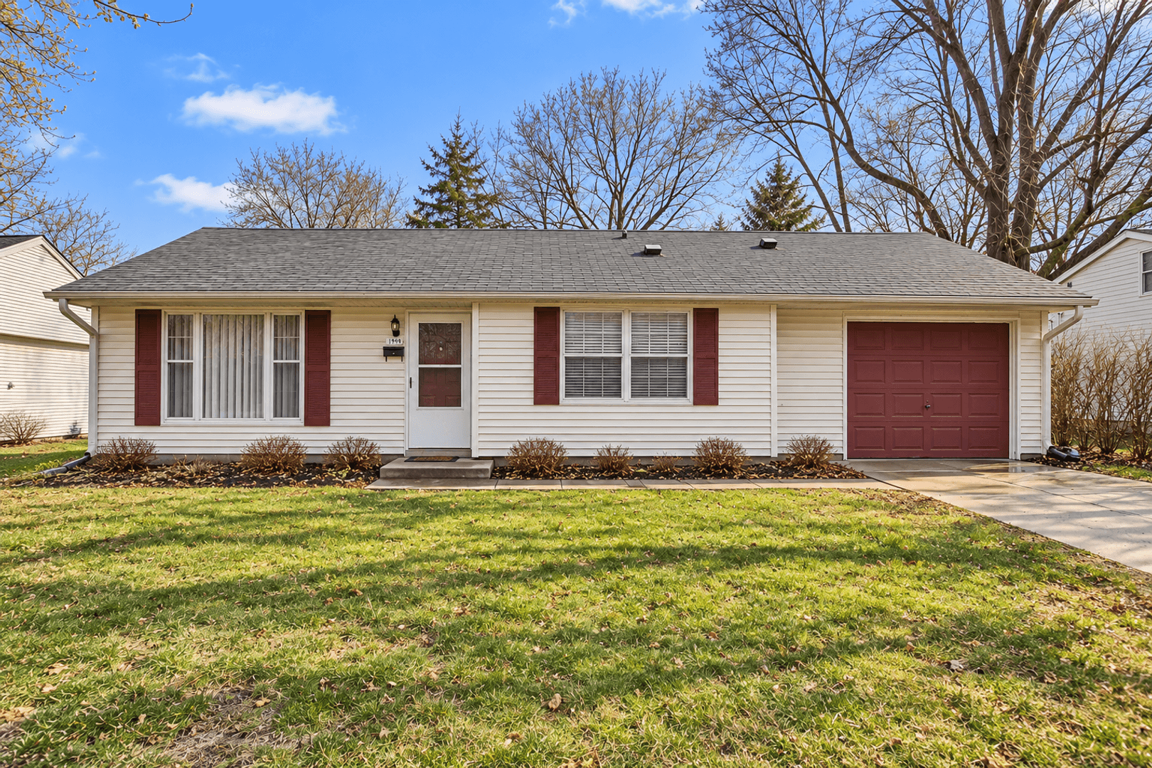Urbana House: 905 Lanore Drive