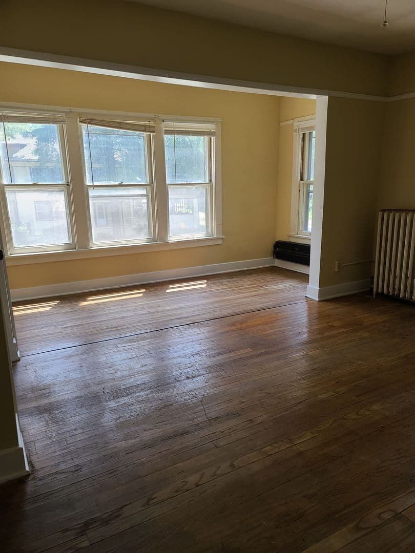 Urbana Apartment: 410 West Green Street