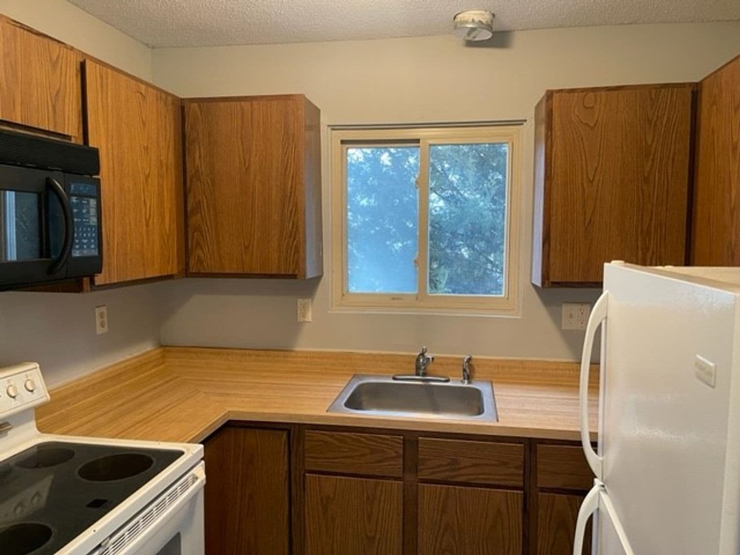 Savoy House: 902 Hartwell Drive #A