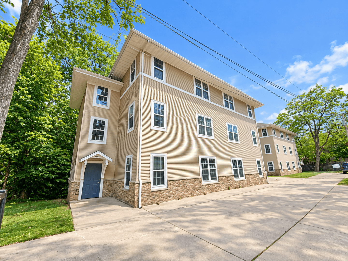 Urbana Apartment: 606 1/2 West Elm Street