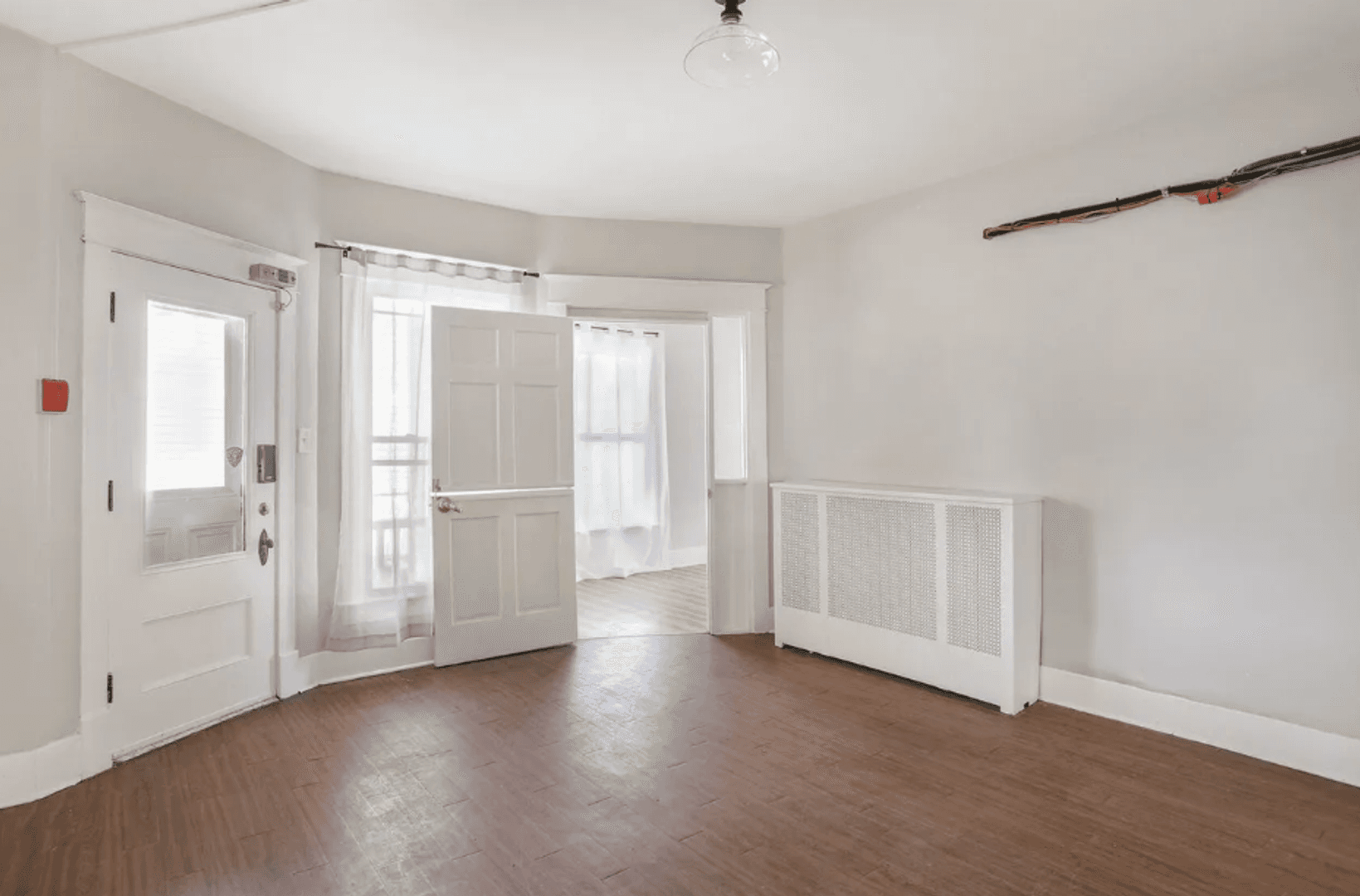 Champaign House: 506 E Church St