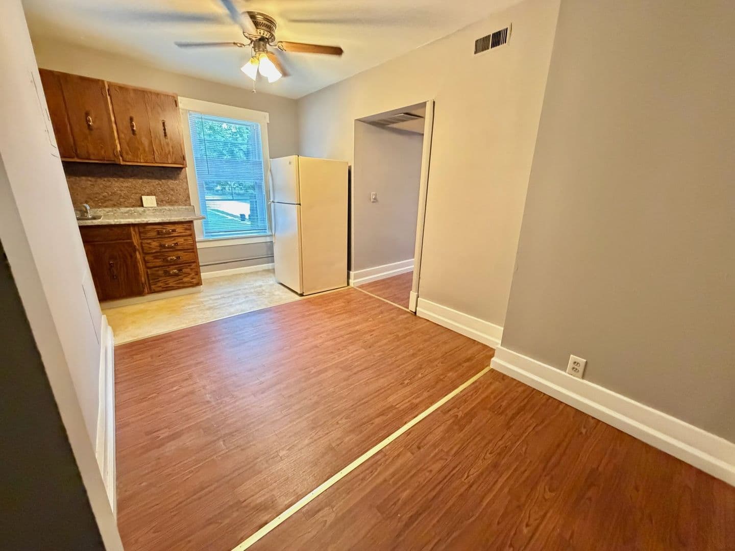 Champaign Apartment: 301 West Eureka Street