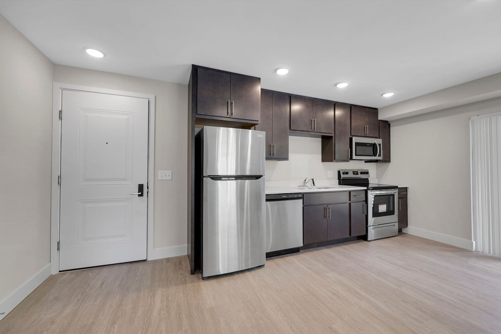 Urbana Apartment: 507 W Springfield