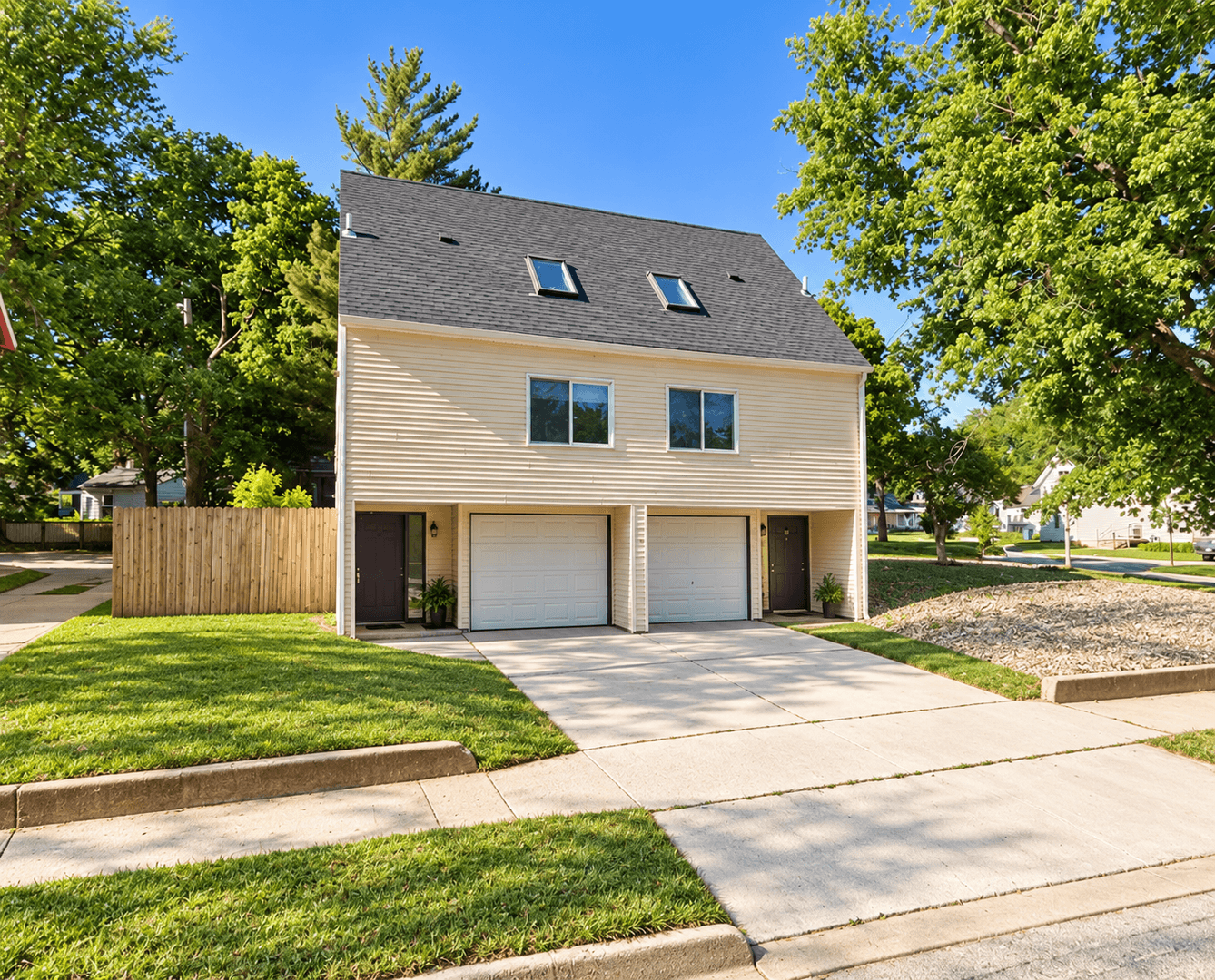 Urbana Apartment: 802 West Springfield Avenue