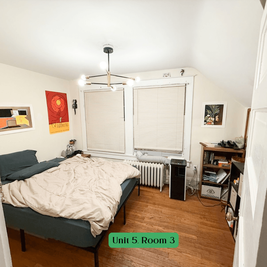 Urbana Apartment: 709 W Nevada St