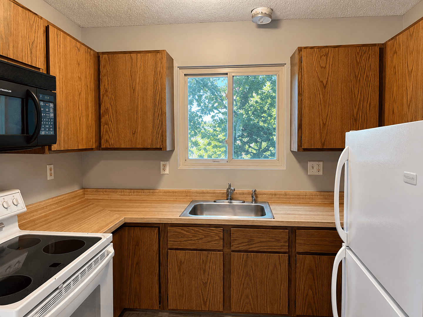 Savoy House: 902 Hartwell Drive #A