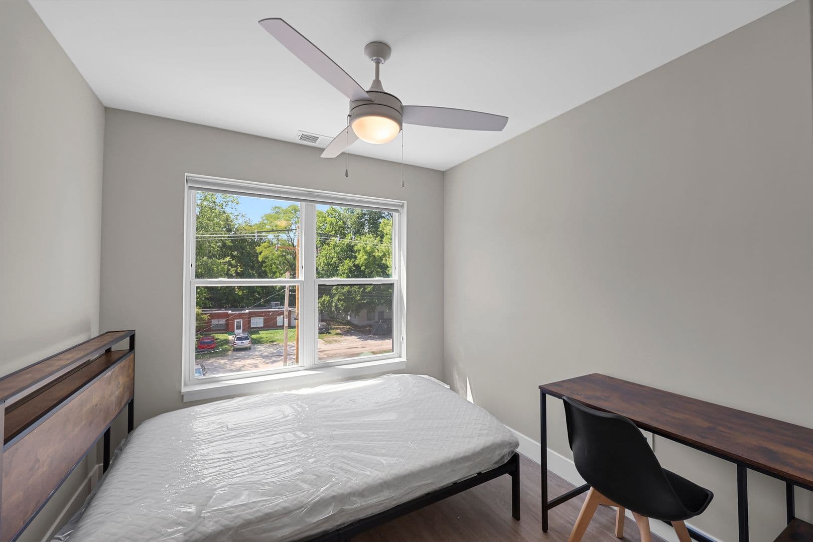 Urbana Apartment: 507 W Springfield