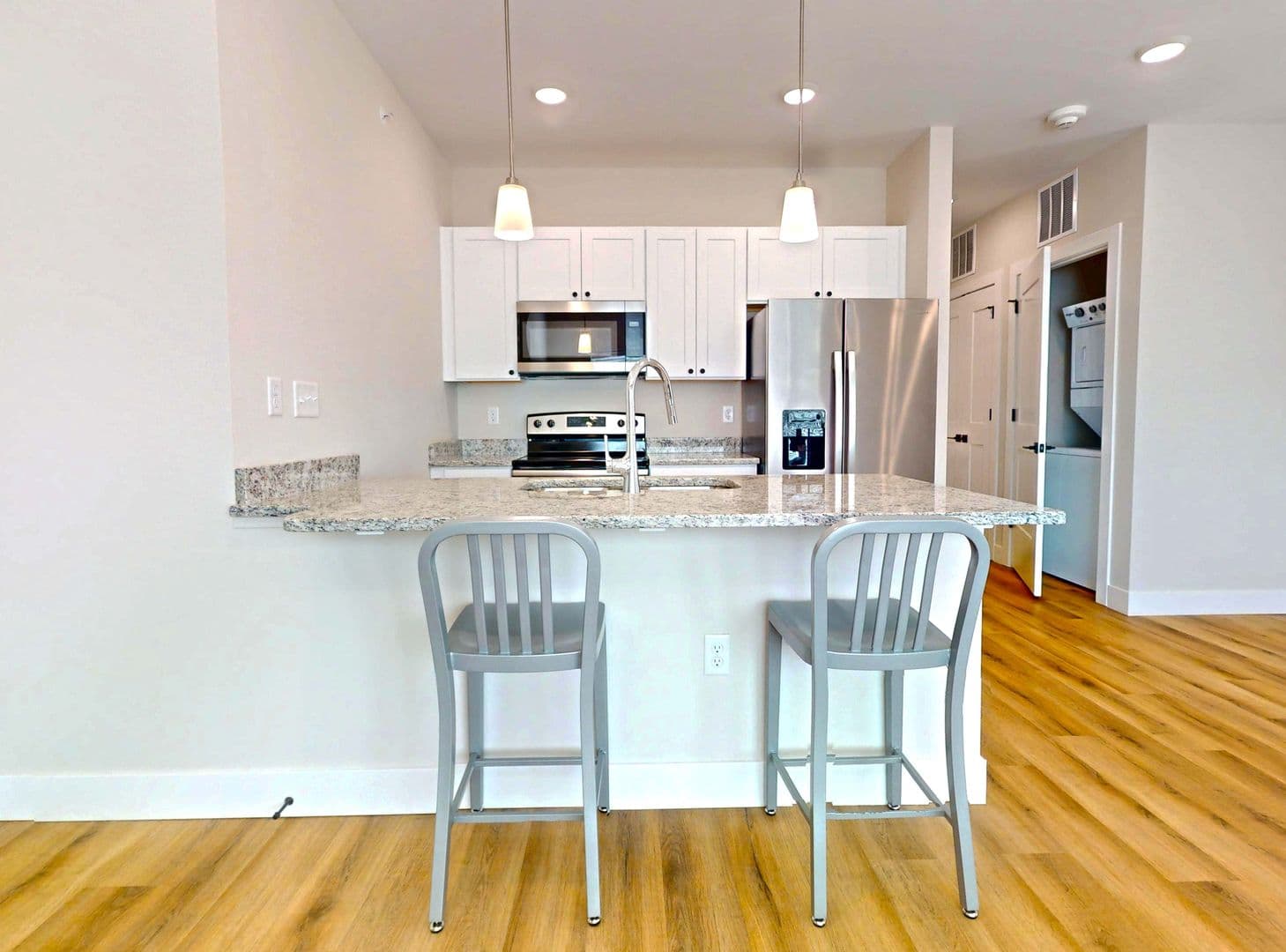Champaign Apartment: 305 West Washington Street